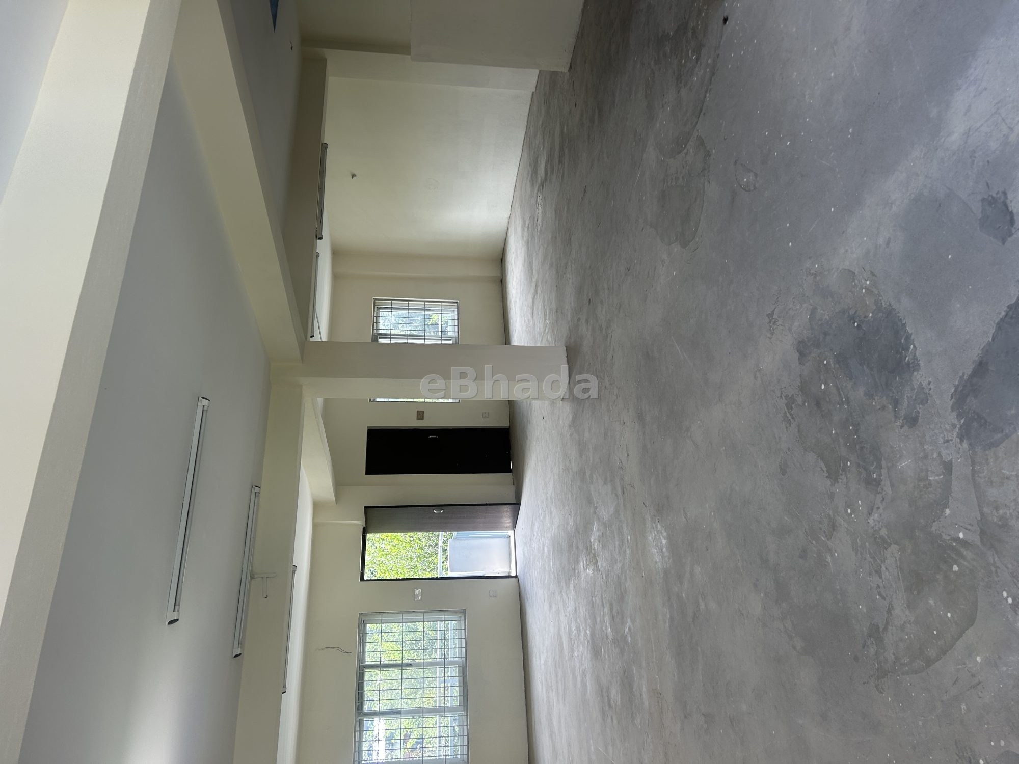 Flat for commercial purposes at jadibuti