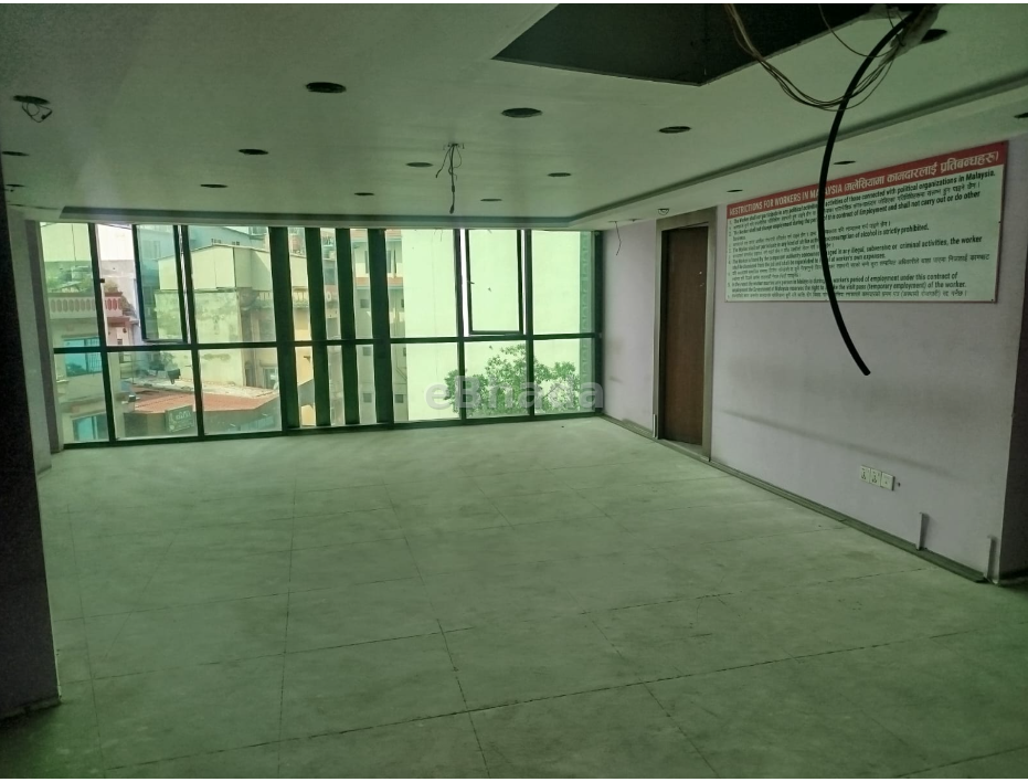 Commercial Space For offices and outlets Nearby Airport